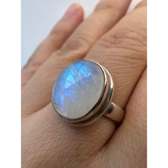 925 Sterling silver oval moonstone ring size 6.25 - Picture 1 of 7